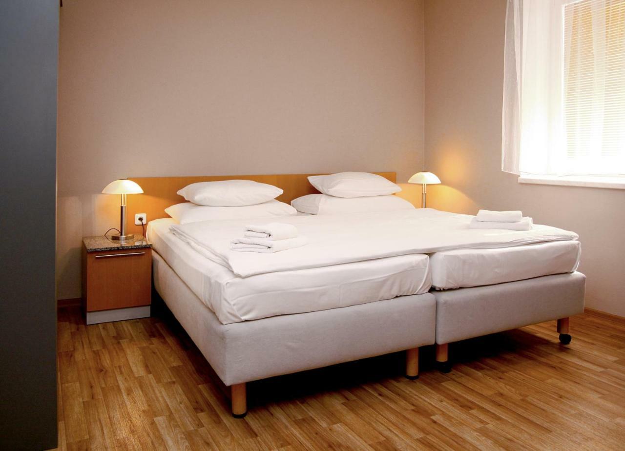 Sedlecky Dvur Hotel เซดเลซ ภายนอก รูปภาพ