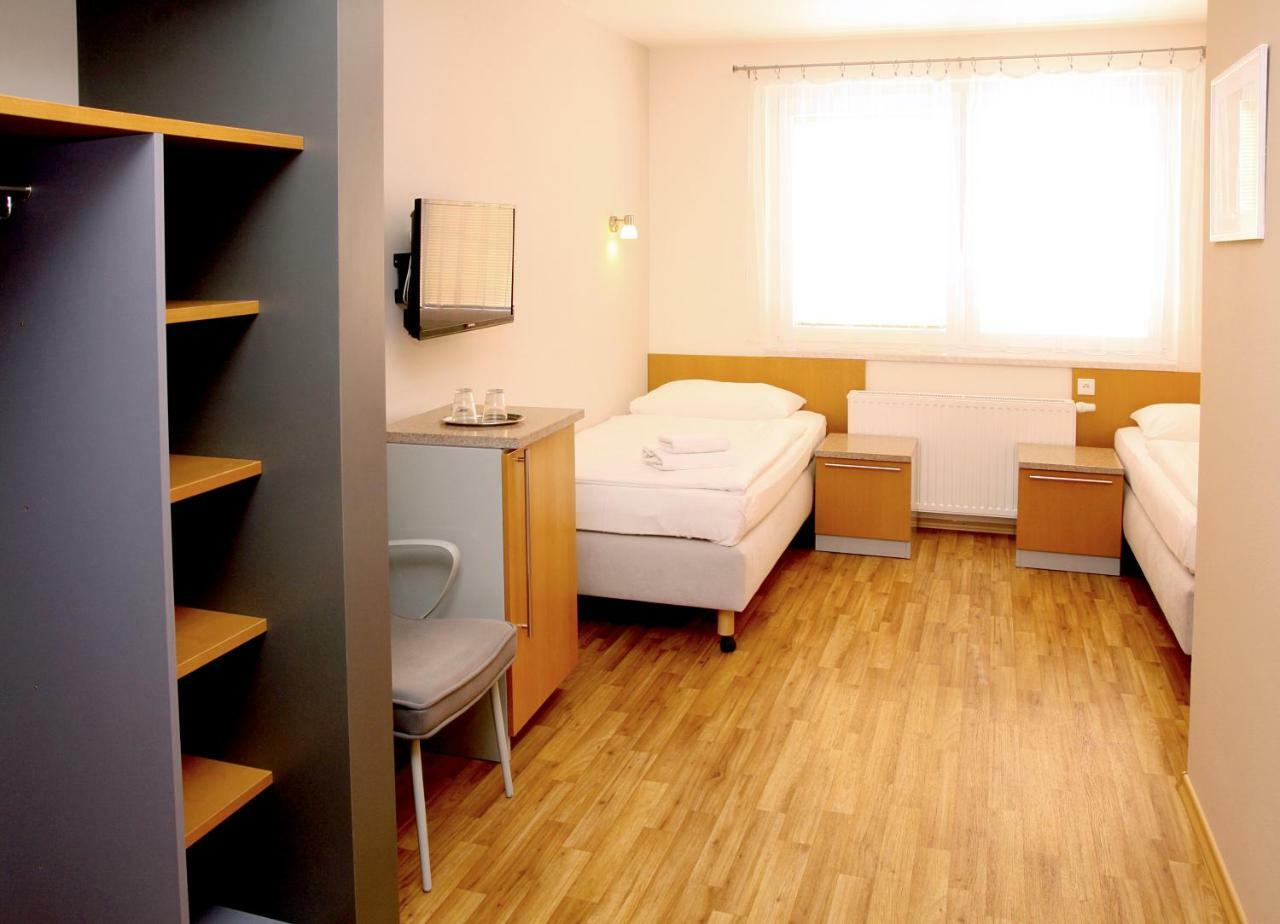 Sedlecky Dvur Hotel เซดเลซ ภายนอก รูปภาพ